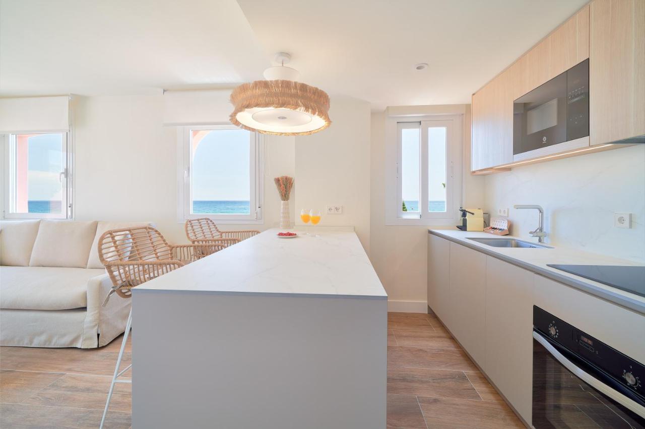Sea Suite Beachfront Marbella Esterno foto