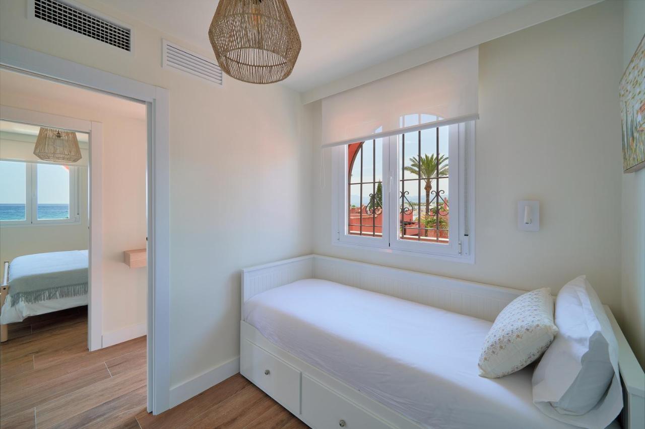 Sea Suite Beachfront Marbella Esterno foto